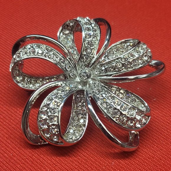 Monet  Silver Tone Clear Rhinestone Bow Flower Brooch Looped Ribbon Pin - Picture 4 of 9